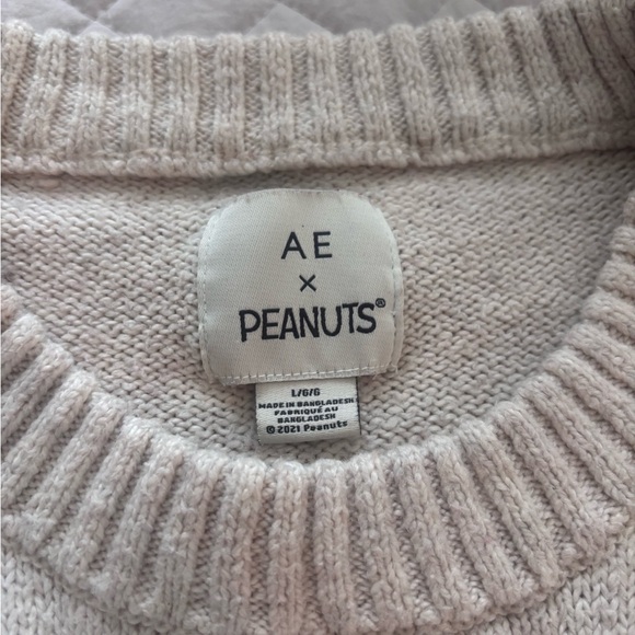 American Eagle (L) Snoopy Sweater - Picture 2 of 2